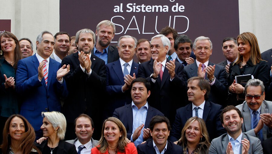 Reforma a la salud incluye el fin a las preexistencias y a la discriminación por sexo en isapres