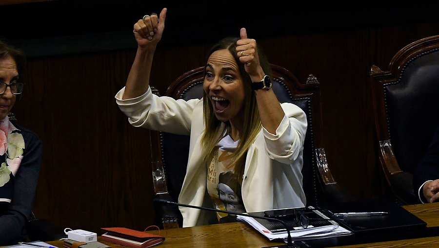 Ministra de la Mujer destacó cambios anunciados por el Gobierno al sistema de Salud