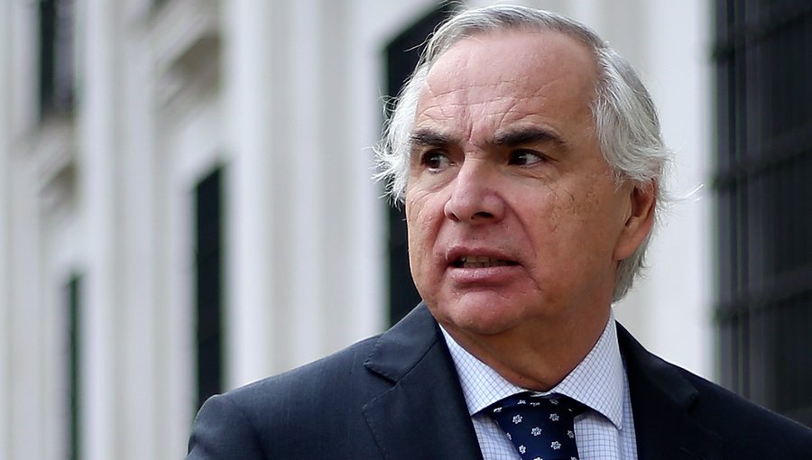 Ministro Chadwick descartó haber intervenido a favor de su sobrino en el Caso Caval