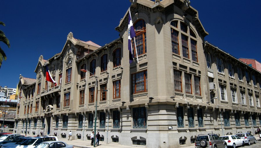 Alumno de Derecho de la PUCV acusa "arbitrariedad" y "discriminación" de la Federación Estudiantil