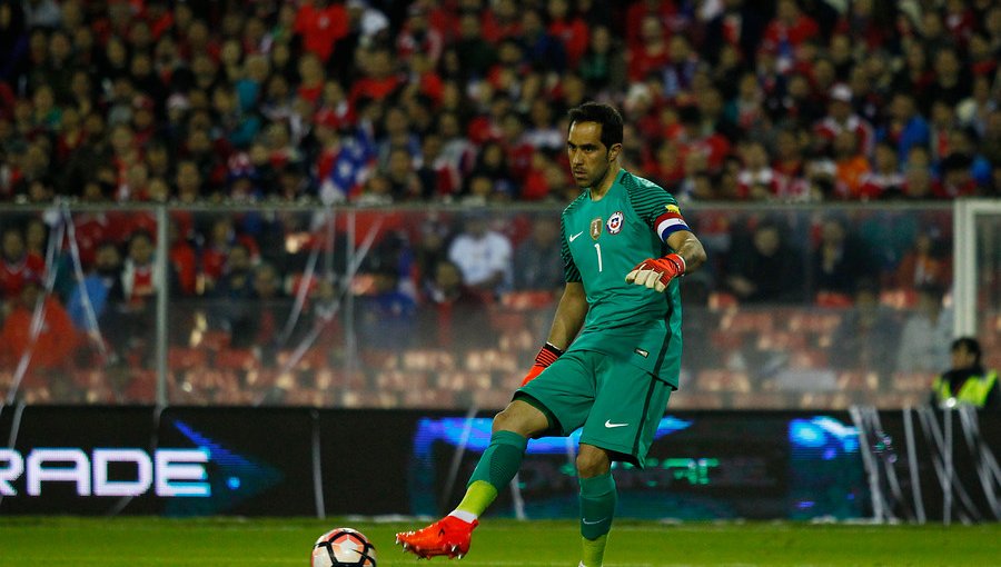 Reinaldo Rueda se reuniría con Claudio Bravo en Europa