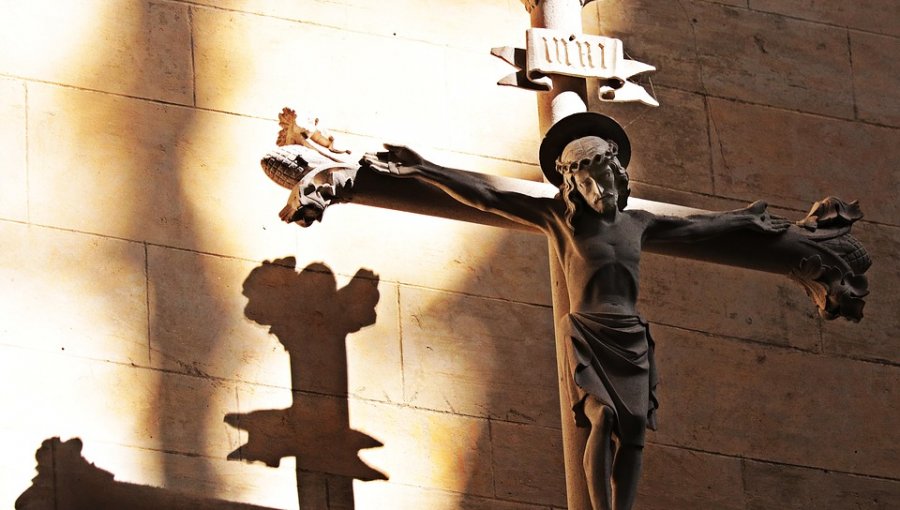 Iglesia Católica defiende mantener el secreto de confesión sin excepciones