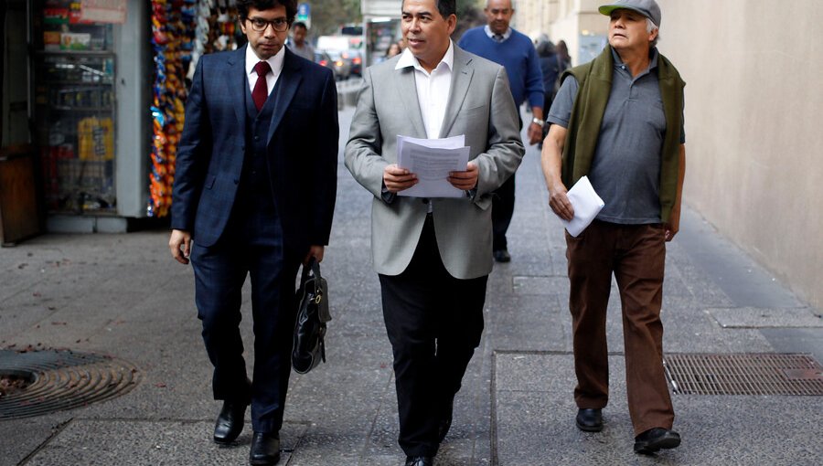 Diputado Soto denunció "grave conflicto de intereses" por presencia de hijos de Piñera en viaje a Asia