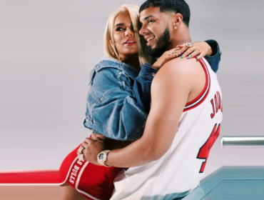 Anuel AA y Karol G sufrieron el robo de sus pertenencias en hotel de Las Condes
