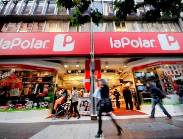 Ex ejecutivos de La Polar deberán pagar $52 mil millones a tres AFP