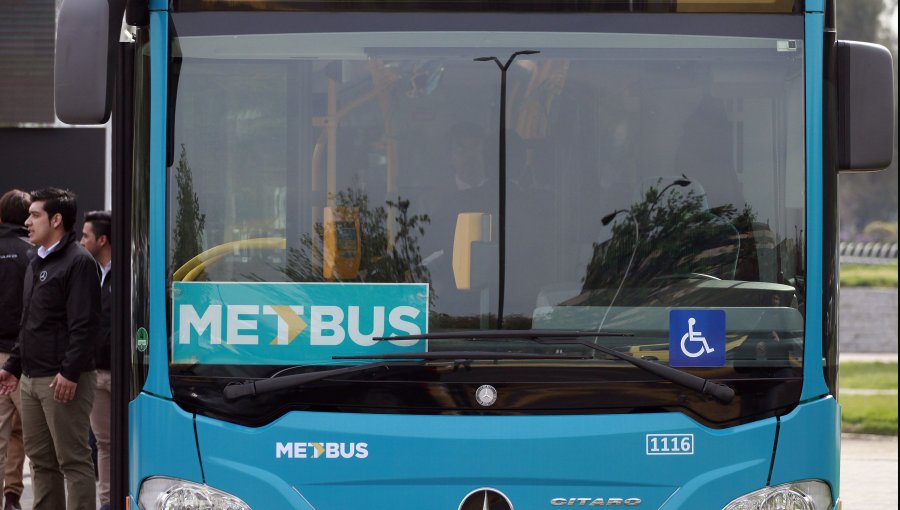 Conductor de Metbus grave tras recibir disparo en su cabeza en Cerro Navia