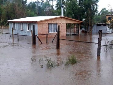 Los Lagos: Cuatro fallecidos, decenas de damnificados y suspensión de clases por fuertes lluvias