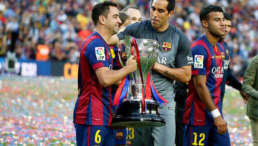 Xavi, ex compañero de Alexis y Claudio Bravo, anunció su retiro del fútbol