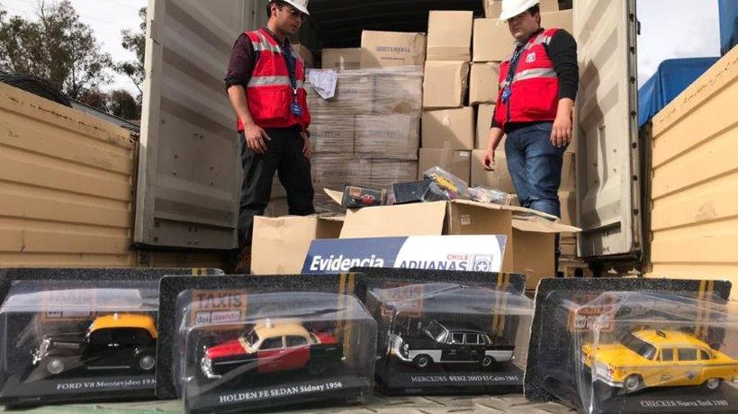 Aduanas incautó más de 14 mil autos a escala que iban a ser enviados a Ecuador