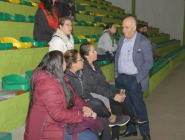 Gimnasio Municipal de Quilpué cuenta ahora con 783 butacas, iluminación y nuevo piso