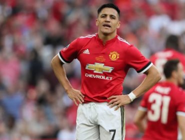 Alexis Sánchez sufriría gran baja en su sueldo en caso de seguir en Manchester United