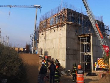 Policontuso terminó el operador de una grúa que se desplomó en construcción de Concón