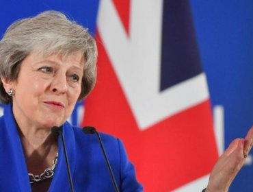 Theresa May busca un acuerdo para el Brexit ante la presión para renunciar