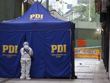 Investigan hallazgo de cadáver de mujer maniatado y quemado en una maleta en Providencia