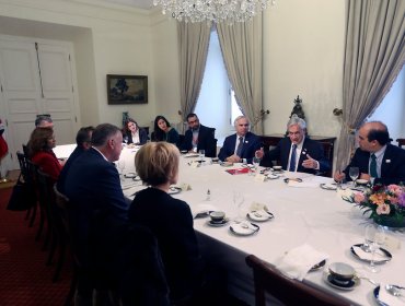 Presidente Piñera se reúne con expertos islandeses para abordar "Elige Vivir Sin Drogas"