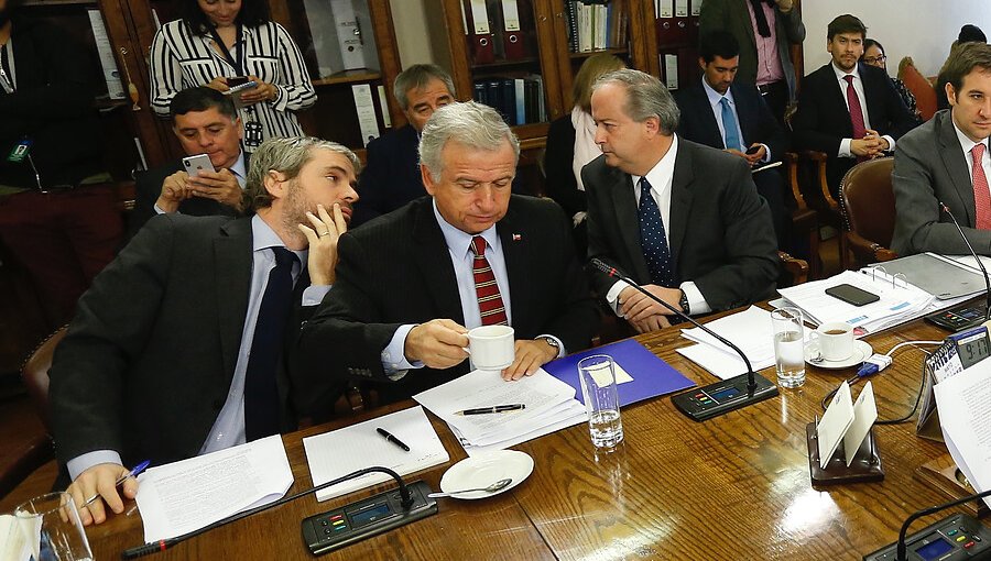 Comisión postergó votación de la Reforma a las Pensiones para evaluar respuesta del Ejecutivo