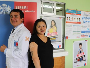 Campaña de vacunación contra la influenza llegó a un 60% en la región de Valparaíso