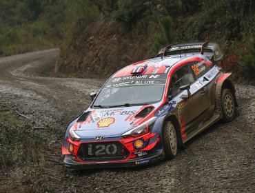 Andreas Mikkelsen consiguió el mejor tiempo en el 'shakedown' del Rally Mundial en Concepción