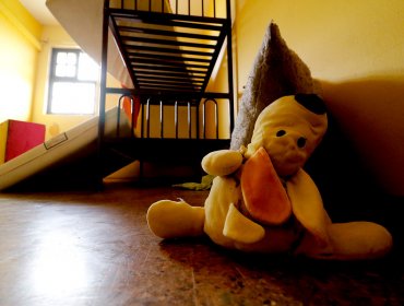 Contraloría detectó personal no idóneo y otras irregularidades en organismos colaboradores del Sename