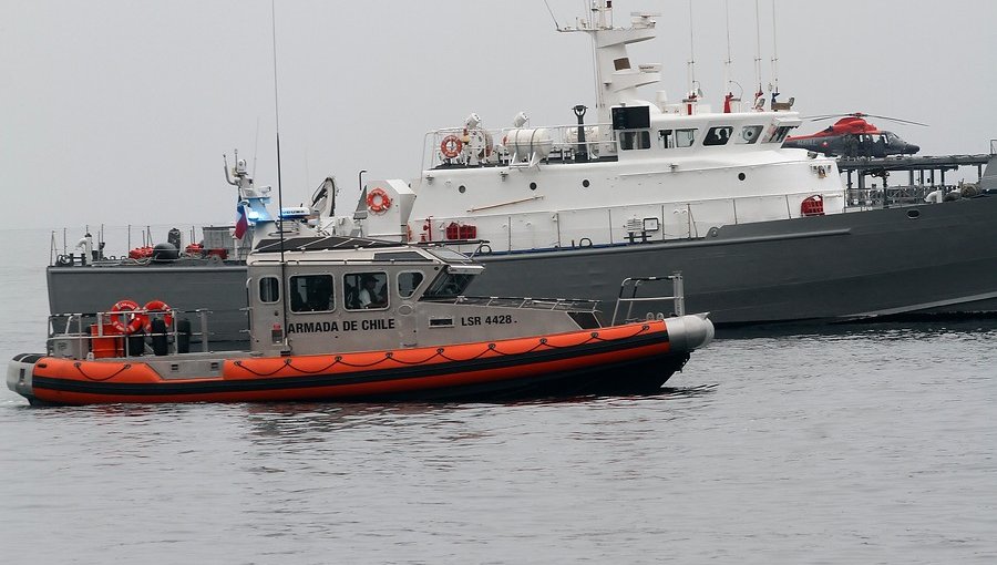 Armada capturó otras dos naves peruanas cargadas con 1.300 kilos de tiburones