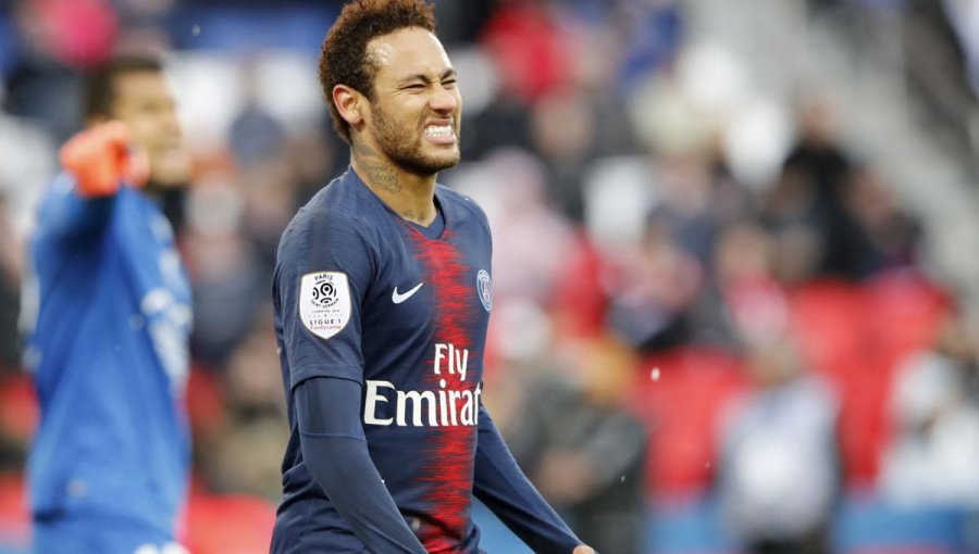 Neymar fue sancionado con 3 partidos de suspensión tras agredir a un espectador