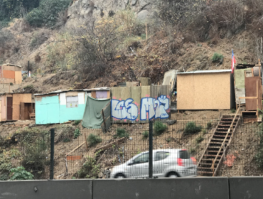 Aumenta preocupación por instalación de toma en bajada Santos Ossa de Valparaíso