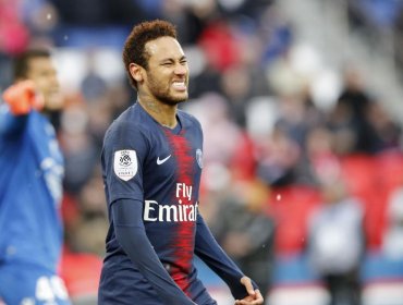 Neymar fue sancionado con 3 partidos de suspensión tras agredir a un espectador