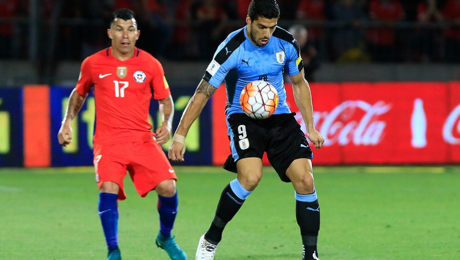 Luis Suárez llegaría con lo justo para jugar Copa América y enfrentar a Chile