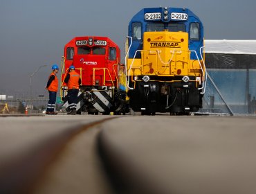 Ponen en marcha nuevo tren de carga que conectará Santiago con el puerto de San Antonio