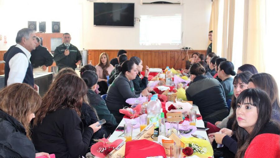 Funcionarias y 70 mujeres privadas de libertad celebraron el Día de la Madre en cárcel de Quillota