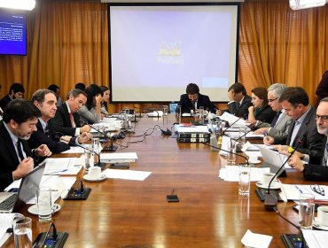 Comisión aprueba imprescriptibilidad para los delitos sexuales a menores