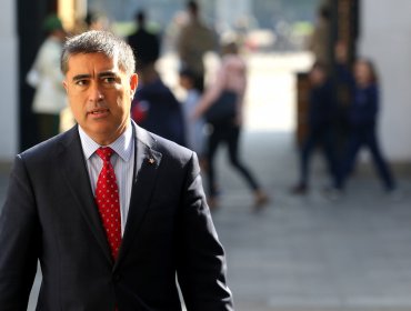 Presidente de RN se refirió a agresión de diputado García a periodista: "No reaccionó bien"
