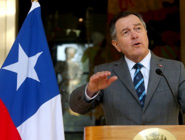 Ministro Ampuero aseguró que Chile siempre está dispuesto a conversar con Bolivia