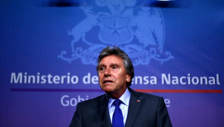 Ministro de Defensa asegura que no pueden obligar a militares en retiro a devolver dineros