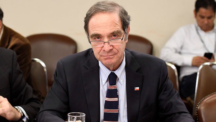 Ministro Larraín anuncia fin de “nominaciones políticas” para Corte Suprema