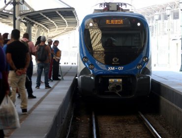 Ministerio de Transportes aclara que tren Santiago-Batuco es parte del plan del Gobierno