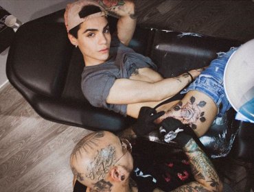 El masivo bullying que sufrió Leo Méndez tras publicar fotos de su nuevo tatuaje