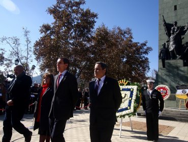 Alcalde de Santiago defiende revisión de mochilas: "Que me lleven a la justicia"