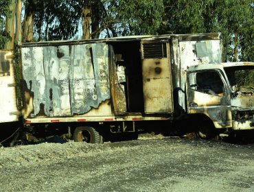 Queman 7 máquinas forestales y una oficina rodante en La Araucanía