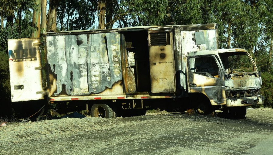 Queman 7 máquinas forestales y una oficina rodante en La Araucanía