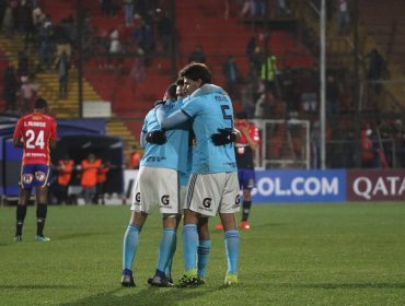 Unión recibió una goleada de Sporting Cristal y quedó con un pie fuera de Sudamericana