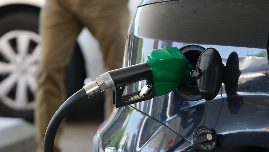 Senadores gastaron $5,3 millones en combustible durante el receso legislativo: conozca el listado