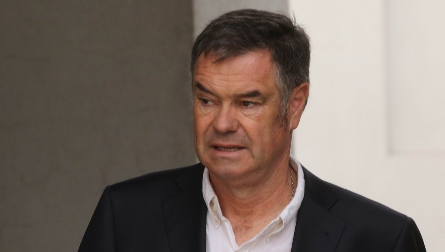 Senador Ossandón asegura que viaje de hijos de Piñera a Asia fue “una imprudencia”