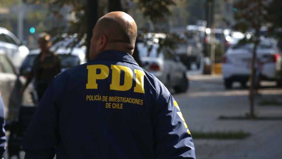Funcionario de la PDI frustró asalto, pero fue detenido tras protagonizar accidente en Independencia