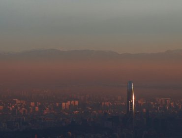 Intendencia decretó la primera preemergencia ambiental del año en la región Metropolitana