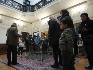 Cientos de pasajeros participaron del Día del Patrimonio en Metro de Santiago