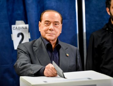 Silvio Berlusconi regresa a un cargo público tras ser elegido como eurodiputado