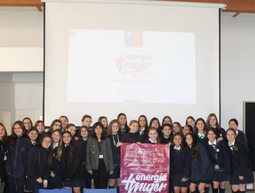 Alumnas de colegio de Concón participaron en conversatorio sobre carreras del sector energético