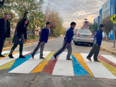 Limache inauguró su primer paso peatonal amigable con la infancia