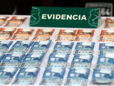 Delincuentes simularon ayuda a abuelitos, pero terminaron robándoles $40 millones en Pirque